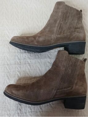 Reef Voyage Suede Ankle Boots